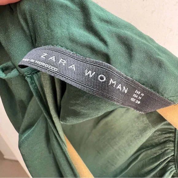 Size Medium ZARA Woman Deep Green Midi Dress - Picture 5 of 9